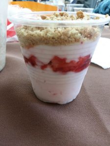 MediLodge of Sterling residents made and enjoyed yogurt parfaits!